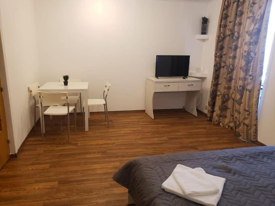 Studio Sforii In Brasov Ris Accommodation מראה חיצוני תמונה
